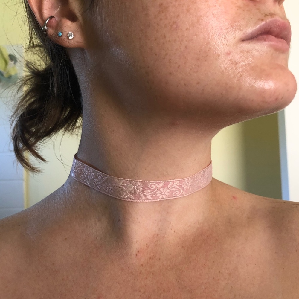 Pink fabric choker